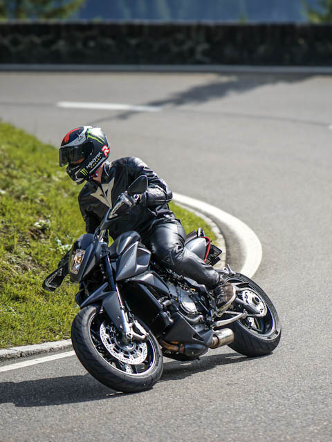 Rivale800