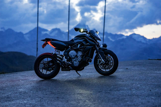 Rivale800